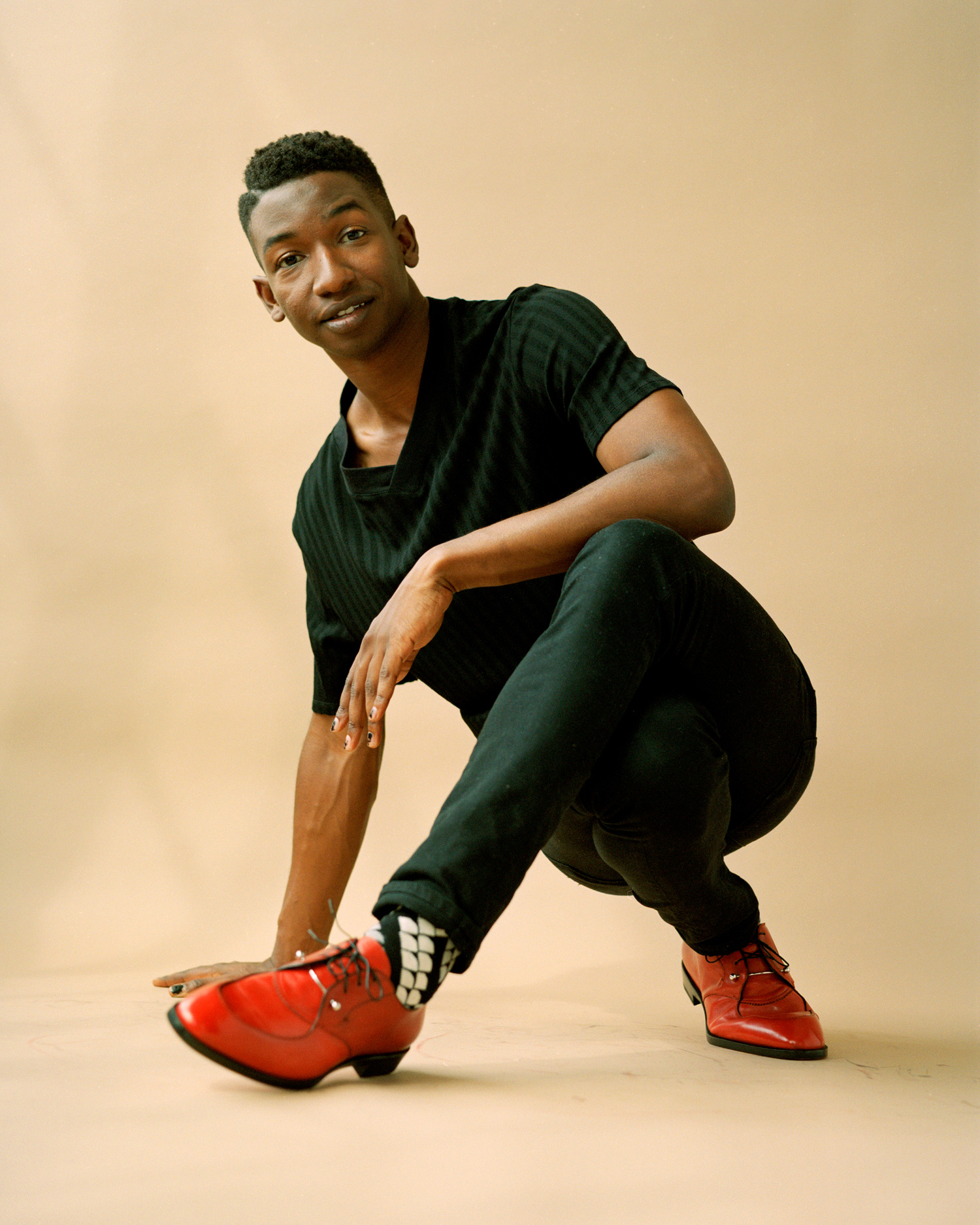 Sintético 103+ Foto Películas Y Programas De Tv De Mamoudou Athie Lleno